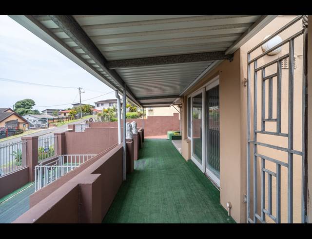 4 BEDROOM HOUSE FOR SALE IN SYDENHAM